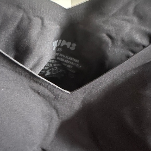 SKIMS naked plunge longline bra - Picture 2 of 2